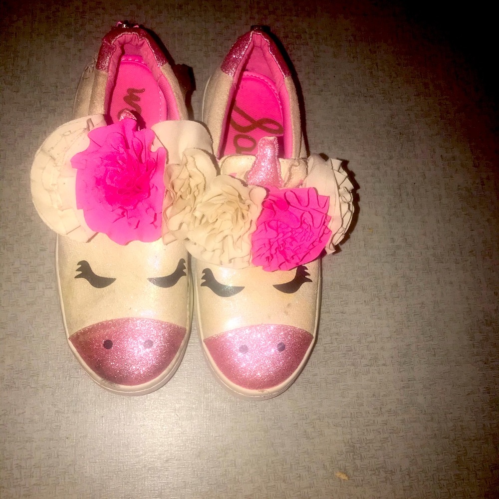 Girls unicorn shoes size 1y